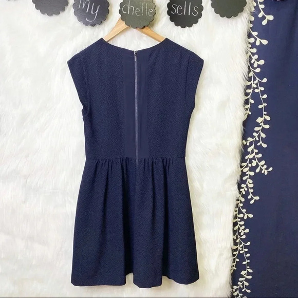 REBECCA TAYLOR Navy Short Sleeve Crepe Textured Dress Size 10 Business Career - Picture 7 of 8